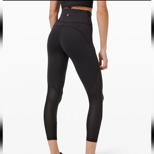 Lululemon everlux and mesh legging size 6